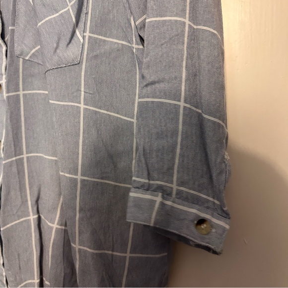 Sim & Sam Button Up Blouse - Picture 5 of 9